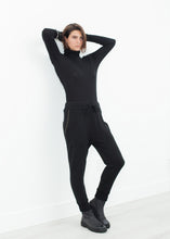 Load image into Gallery viewer, Highsoft Cropped Sweat in Black